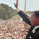 מרתין לוטר קינג בנאומו המפורסם "יש לי חלום", במהלך המצעד לזכויות אדם ב- 1963